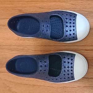 NAVY BLUE JUNIPER BLING NATIVES size C11